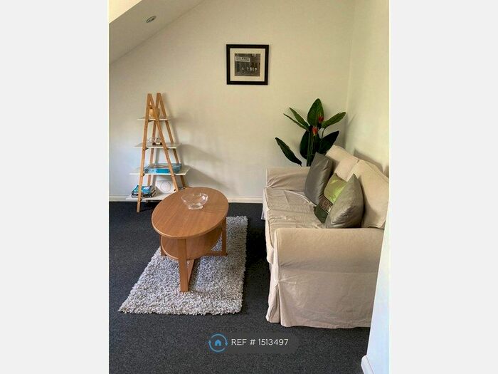 1 Bedroom Flat To Rent In Upper Richmond Road, London, SW15