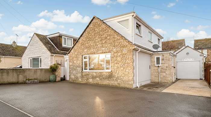 4 Bedroom Detached House For Sale In Westcliff Road, Portland, DT5