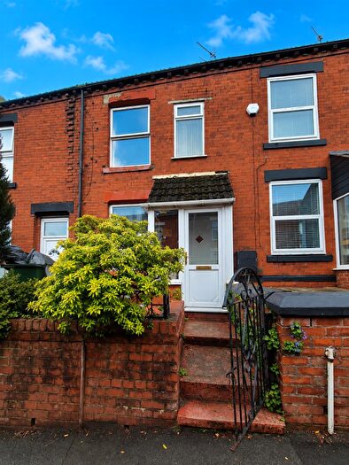 3 Bedroom Terraced House To Rent In Roundthorn Road, Oldham, OL4
