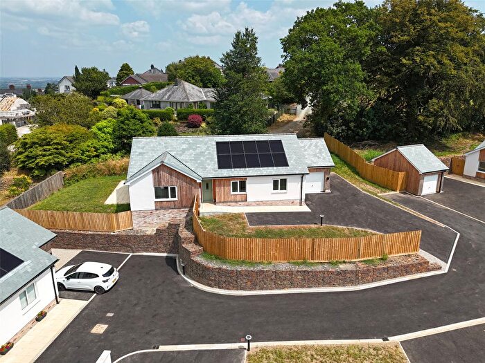 3 Bedroom Detached Bungalow For Sale In Dunheved Road, Launceston, Cornwall, PL15