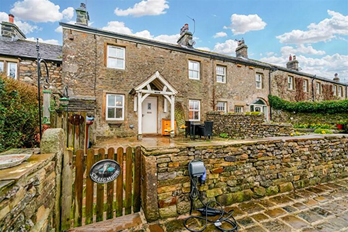 3 Bedroom Terraced House For Sale In Craig Moor, Hetton. Skipton, BD23