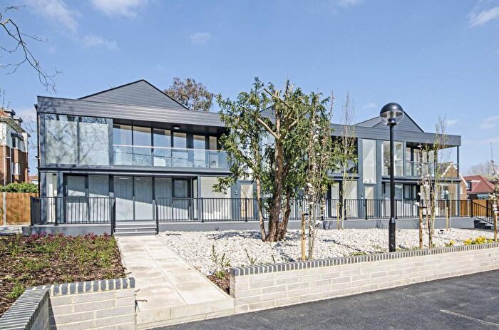 2 Bedroom Flat To Rent In Tregenna Court, Wembley, HA0