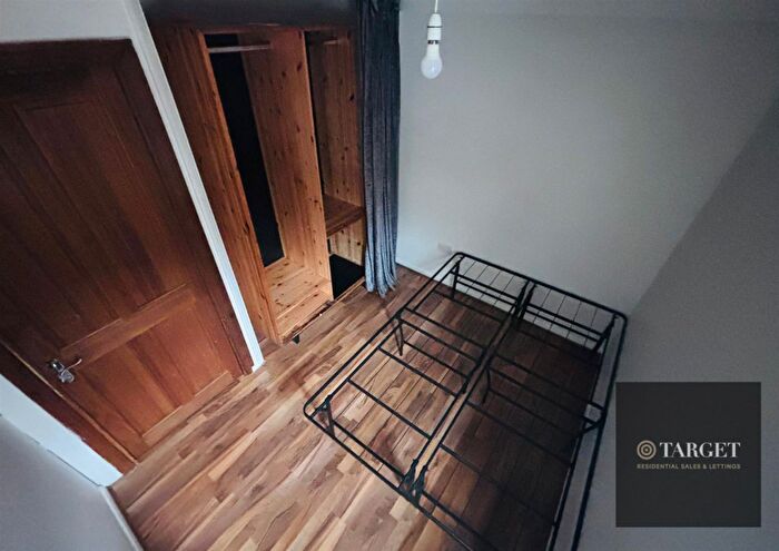 1 Bedroom Flat To Rent In Streamside Close, Edmonton, N9