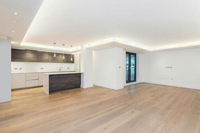 2 Bedroom Flat To Rent In Kensington Gardens Square, London, W2