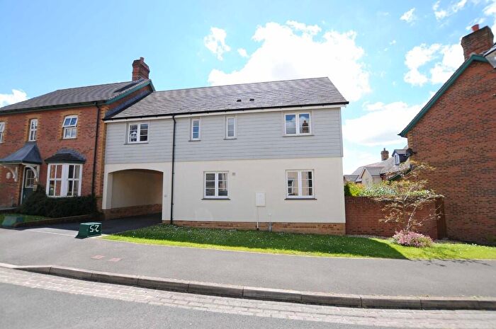 2 Bedroom Flat To Rent In Wesley Road, Holsworthy, EX22