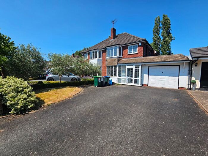 3 Bedroom House To Rent In Pear Tree Road, Great Barr, Birmingham, B43