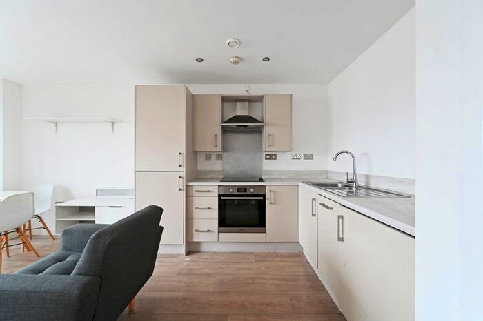 1 Bedroom Flat To Rent In Apt The Gateway, Broad Street, Sheffield, S2