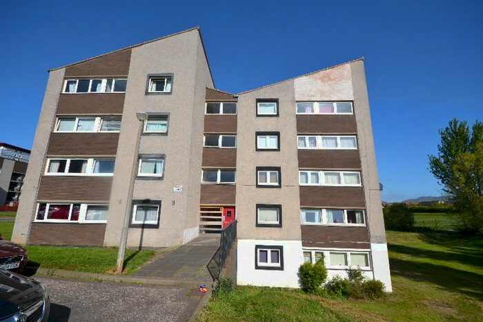 2 Bedroom Flat To Rent In Calder Grove, Calder, Edinburgh, EH11