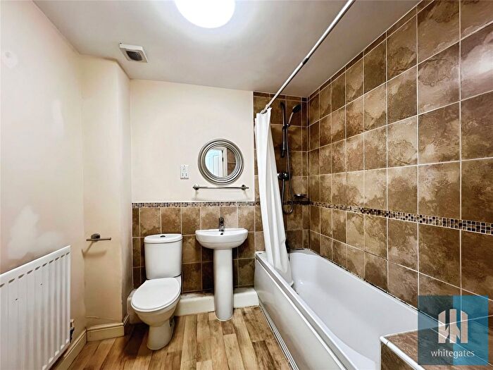 1 Bedroom Flat For Sale In Revive Court, Cowcliffe, Huddersfield, HD2