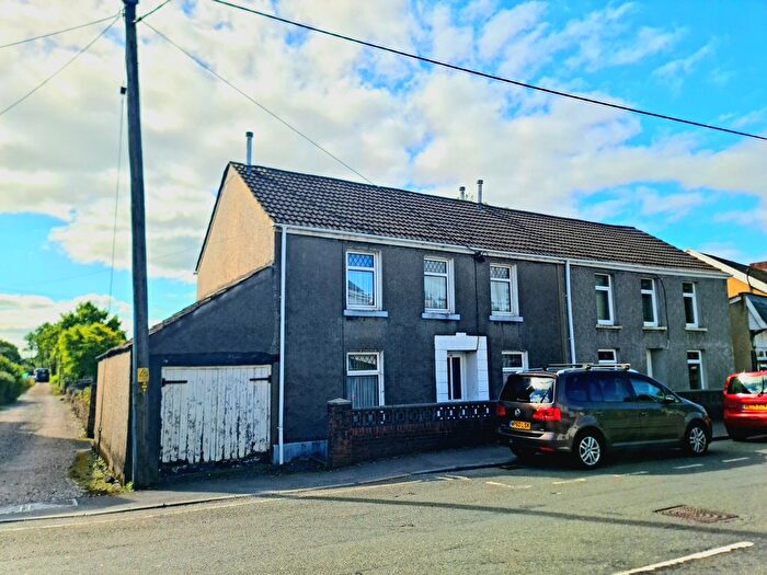 3 Bedroom Semi-Detached House For Sale In Bryngwili Road, Hendy, Pontarddulais, Swansea, City And County Of Swansea., SA4