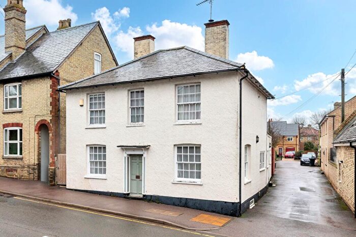 4 Bedroom Detached House For Sale In Baldock Street, Royston, SG8