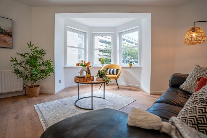 2 Bedroom Flat For Sale In Chapel Street, Aberdeen, AB10