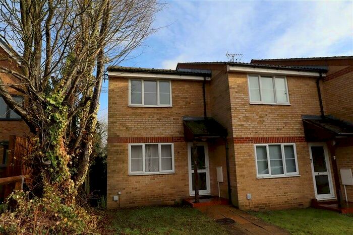 1 Bedroom Terraced House To Rent In Gilbert Court, Willoughby Road, Harpenden, AL5