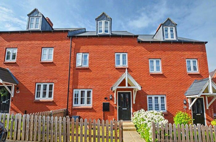 3 Bedroom Town House For Sale In Ludlow Lane, Towcester, NN12