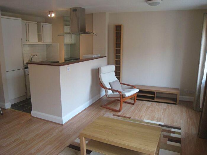 1 Bedroom Flat To Rent In Kempton Court, Durward Street, Whitechapel, E1