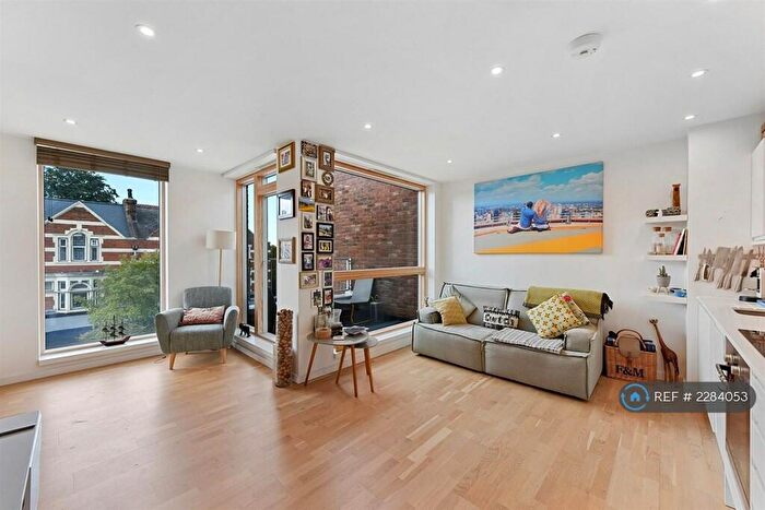 1 Bedroom Flat To Rent In High Road Leyton, London, E10