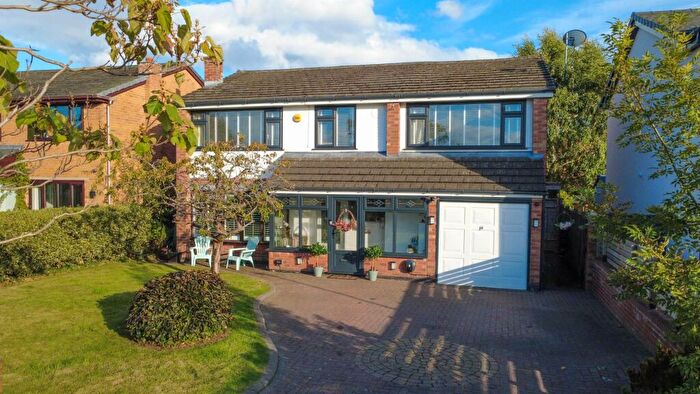 5 Bedroom Detached House For Sale In Lawns Avenue, Raby Mere, CH63