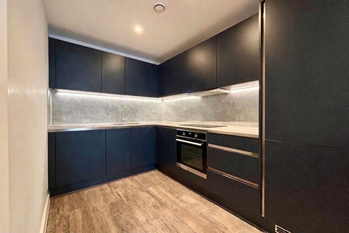 1 Bedroom Flat To Rent In Rochester Riverside, Rochester, ME1