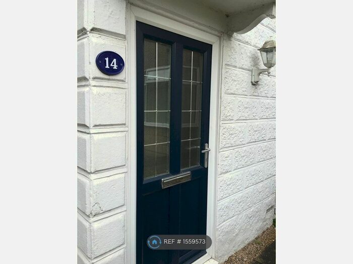 3 Bedroom Semi-Detached House To Rent In Meadow Lane, Derby, DE21