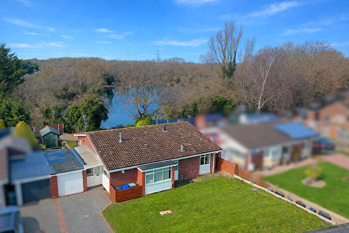 3 Bedroom Detached Bungalow For Sale In Church Fields Road, Rossington, Doncaster, DN11