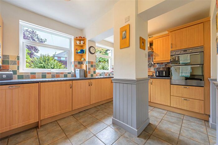 3 Bedroom Semi-detached House For Sale In Lytton Avenue, Penn, Wolverhampton, West Midlands, WV4