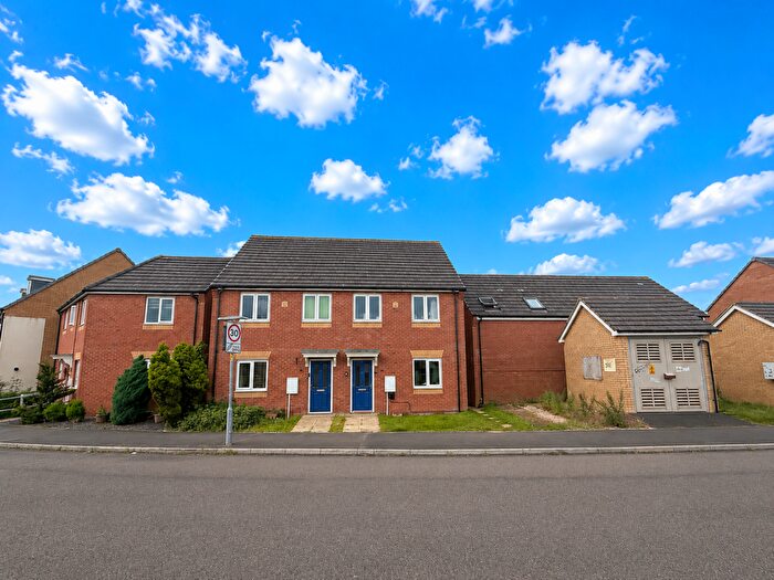 3 Bedroom Semi-Detached House For Sale In Jupiter Avenue, Peterborough, PE2