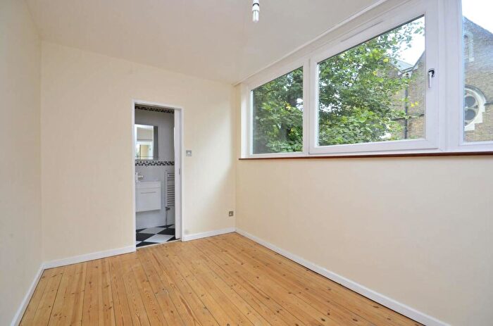 3 Bedroom House To Rent In Tasker Road, Hampstead, London, NW3