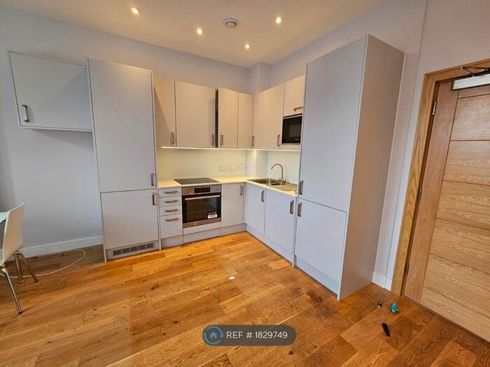 Studio To Rent In Archer Court, Feltham, TW13