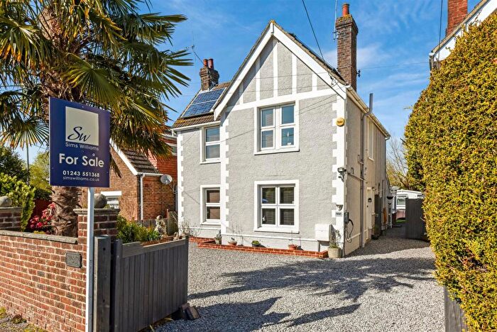 5 Bedroom Detached House For Sale In Lake Lane, Barnham, PO22