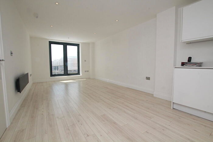 2 Bedroom Apartment To Rent In The Winerack, IP4