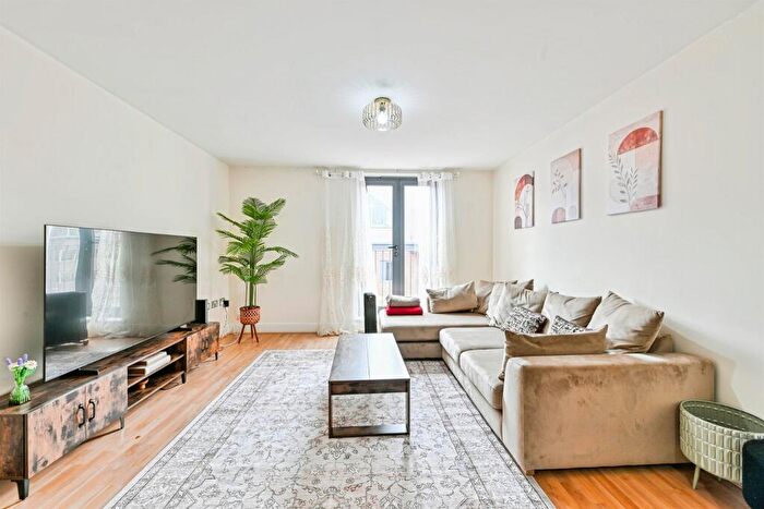 2 Bedroom Apartment For Sale In East Street, Leicester, LE1