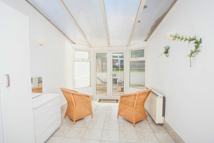 2 Bedroom Flat To Rent In Pelham Road, London, SW19