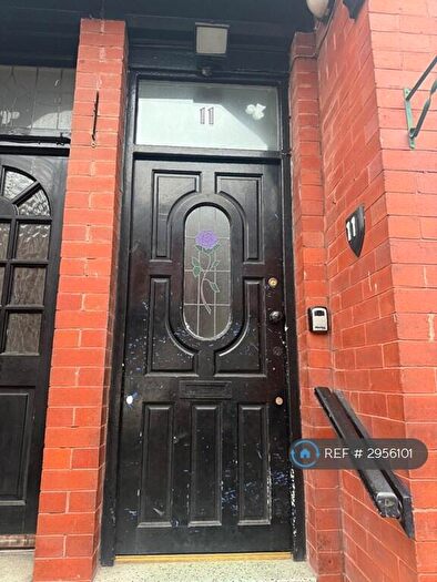 3 Bedroom Terraced House To Rent In Nona St, Salford, M6