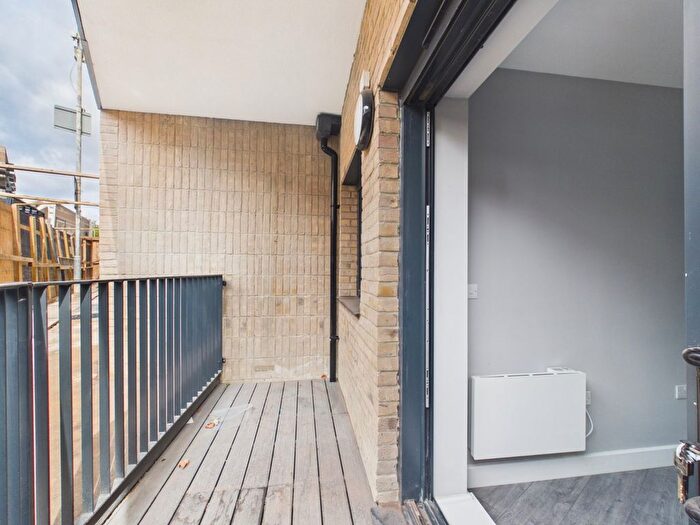 2 Bedroom Maisonette To Rent In King Edwards Road, Barking, IG11