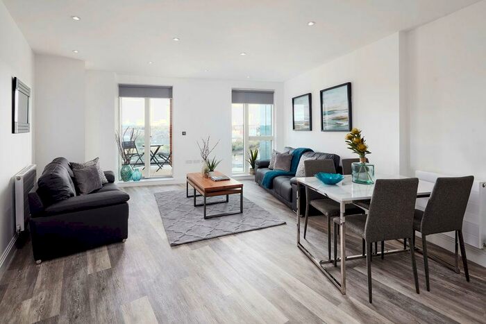 2 Bedroom Flat To Rent In St Marks Road Bromley, BR2