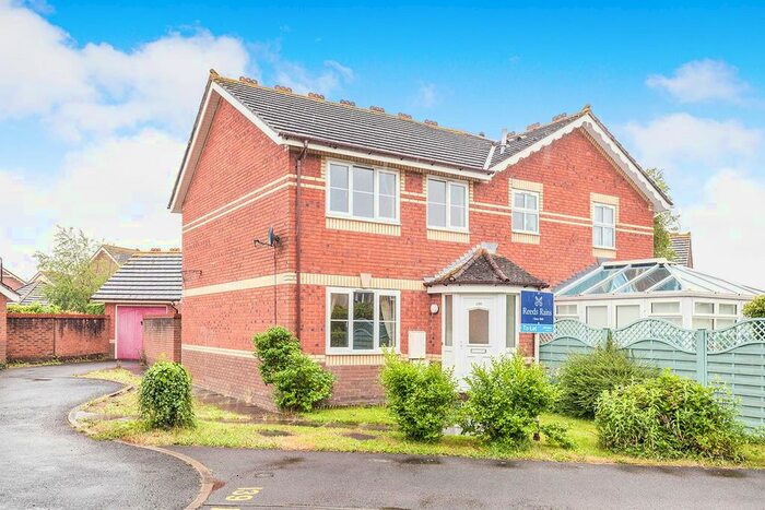 3 Bedroom Semi-Detached House To Rent In Heron Gardens, Portishead, Bristol, BS20