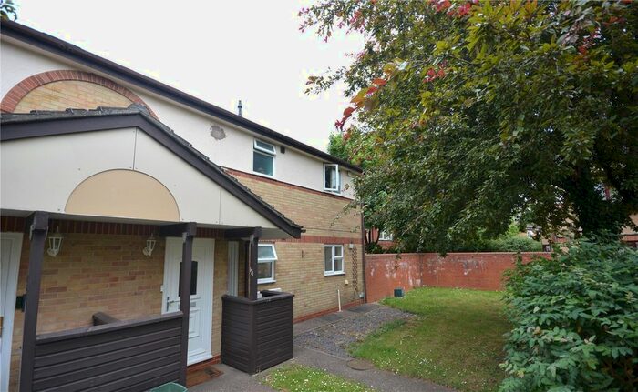 2 Bedroom Flat To Rent In Pollards Green, Springfield, Chelmsford, CM2