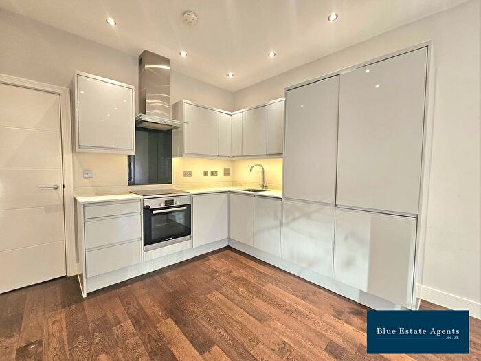 2 Bedroom Flat To Rent In London Road, Bracknell, RG12