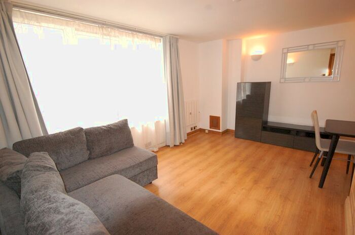 1 Bedroom Flat To Rent In Barrett Street, London, W1U
