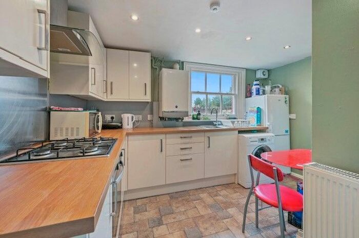 5 Bedroom Terraced House To Rent In Avenham Terrace, Preston, PR1