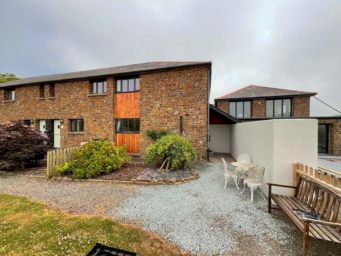 3 Bedroom Barn Conversion To Rent In Long Furlong, Hartland, EX39