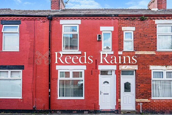 3 Bedroom Terraced House For Sale In Middlebourne Street, Salford, Greater Manchester, M6