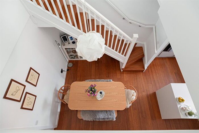 3 Bedroom Town House For Sale In Eagle Lane, Kelham, S3