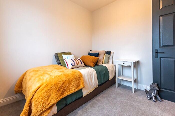 3 Bedroom Terraced House For Sale In South Mill Road, Southampton, Hampshire, SO15