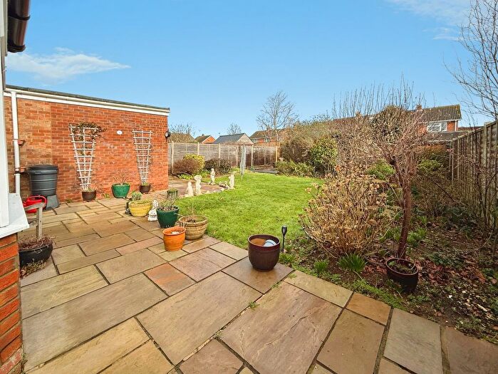 4 Bedroom Detached House For Sale In Station Road, Swindon, SN6