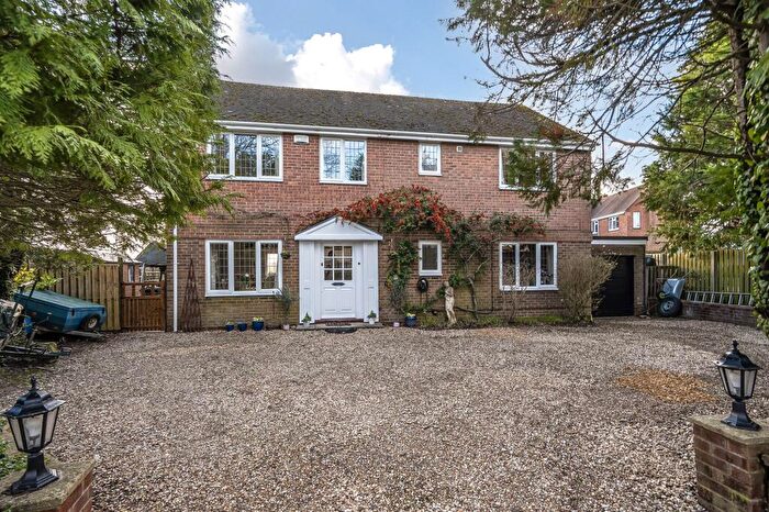 4 Bedroom Detached House For Sale In Tytherley Road, Winterslow, SP5