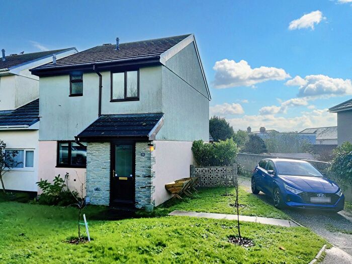 3 Bedroom Semi Detached House For Sale In School Close, Newquay, TR7