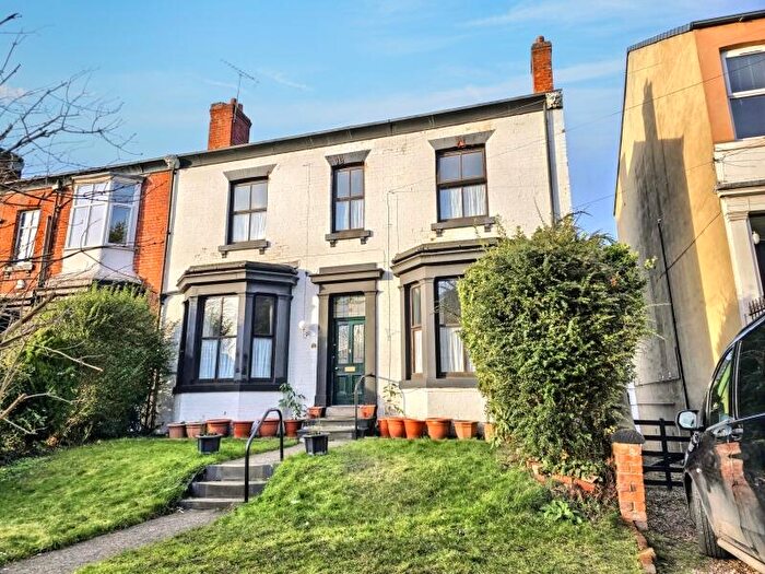 4 Bedroom Terraced House To Rent In Hyde Park Terrace, Hyde Park, Leeds, LS6
