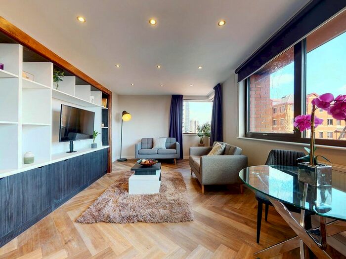 2 Bedroom Flat To Rent In Apt, Live Oasis Wade Lane #, LS2