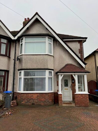 3 Bedroom Semi-Detached House To Rent In Bispham Road, Blackpool, Lancashire, FY2